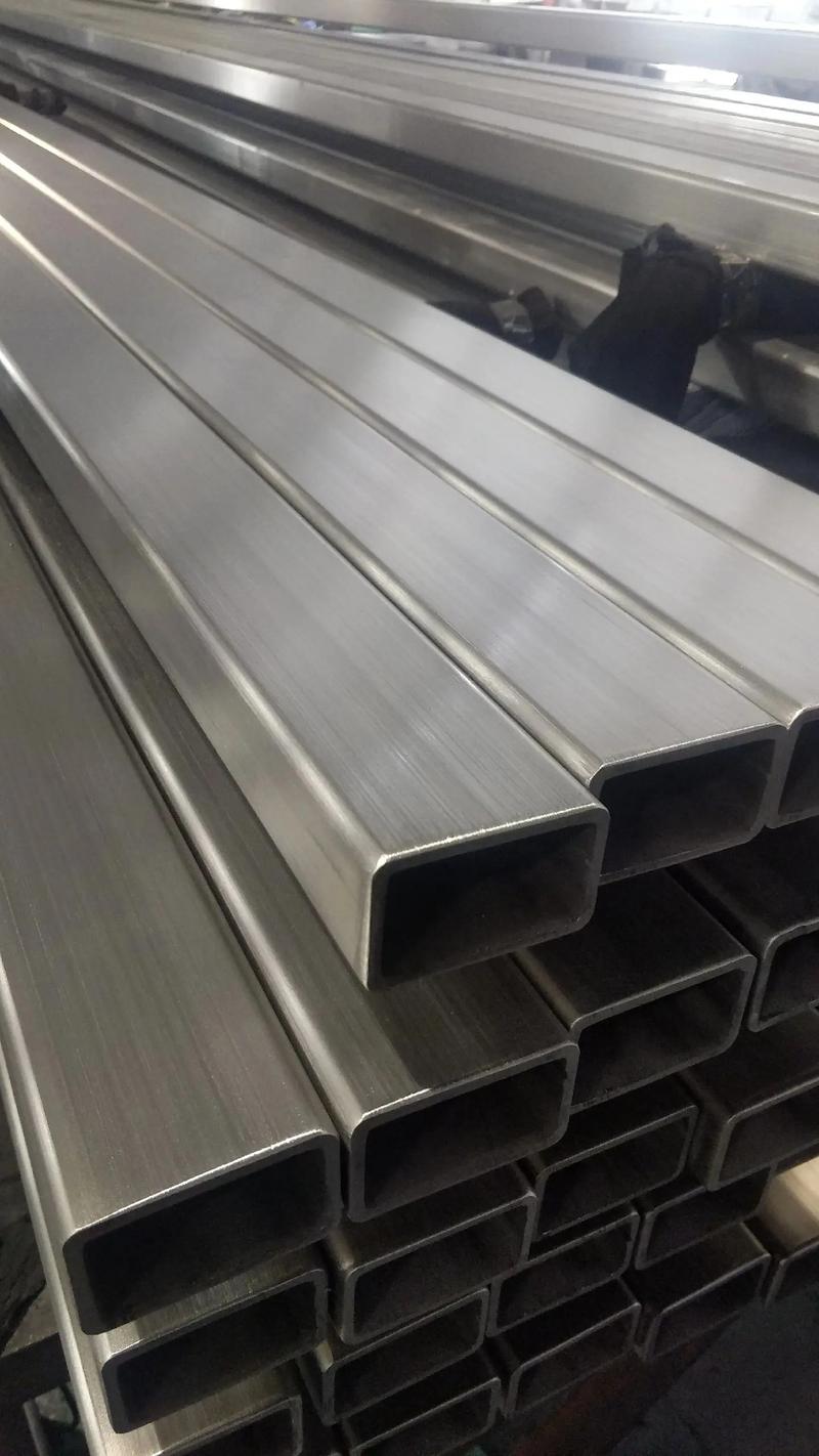 走进现代工业中的316L不锈钢管